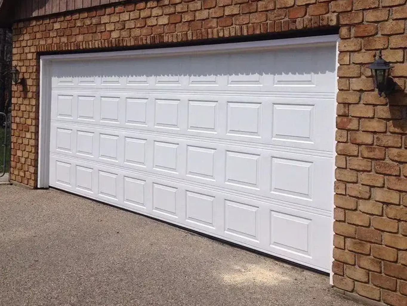 What Is a Hurricane Rated Garage Door