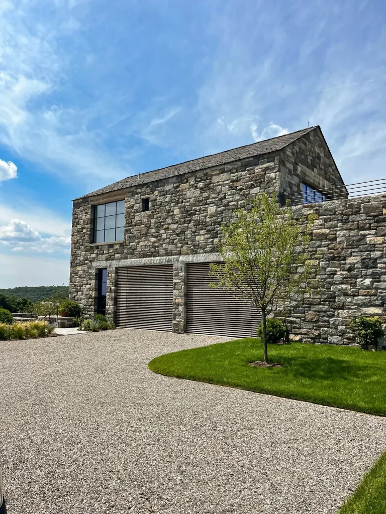 What Makes a Garage Door Hurricane Rated